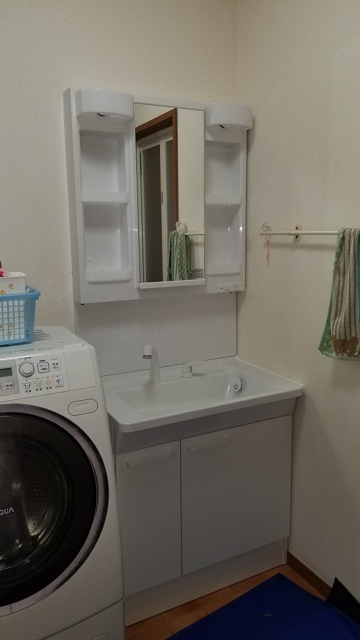 洗面化粧台取替